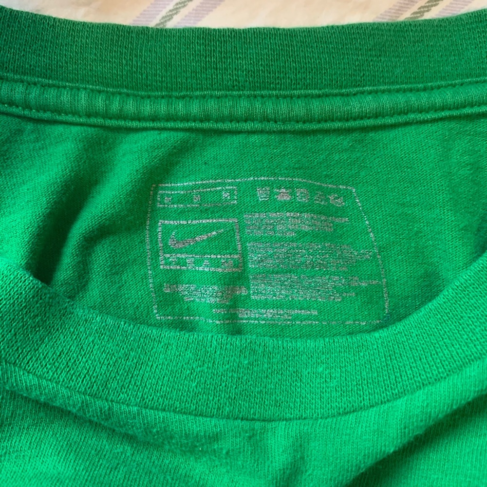 Nike VINTAGE Celtic Football Club Mens Tee - Picture 2 of 2